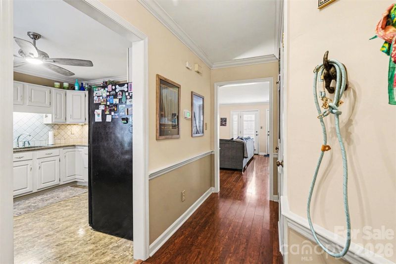 313 Wisteria Ln, Kannapolis, NC 28083