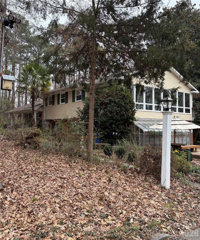 803 Elizabeth Ln, Matthews, NC 28105