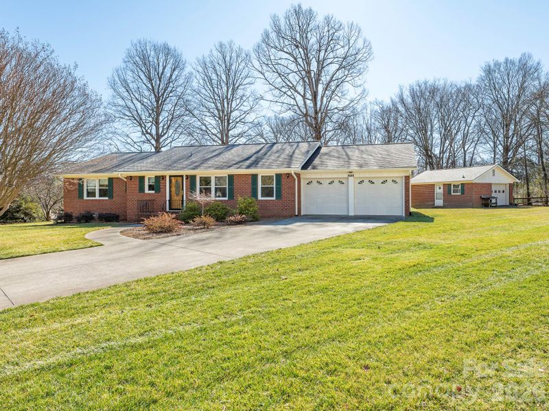 2123 Deepwood Pl NW, Concord, NC 28027