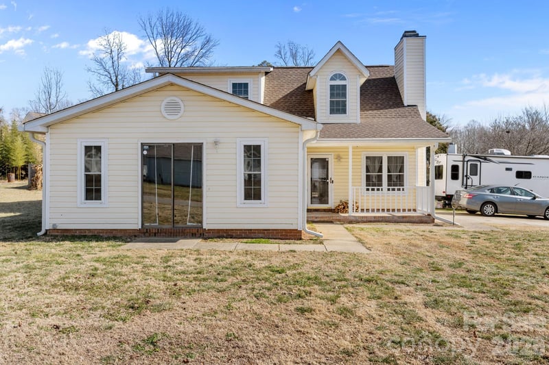 5400 Barnview Ct, Charlotte, NC 28269