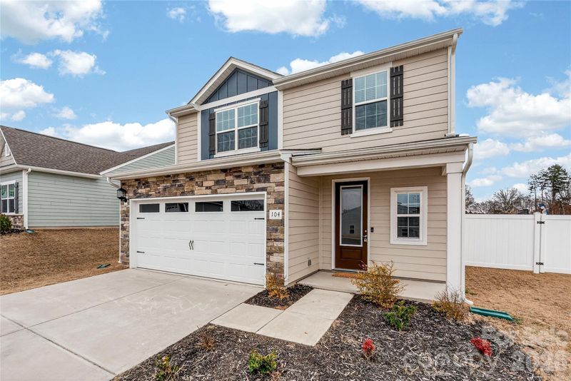 104 Milliner Dr, Troutman, NC 28166