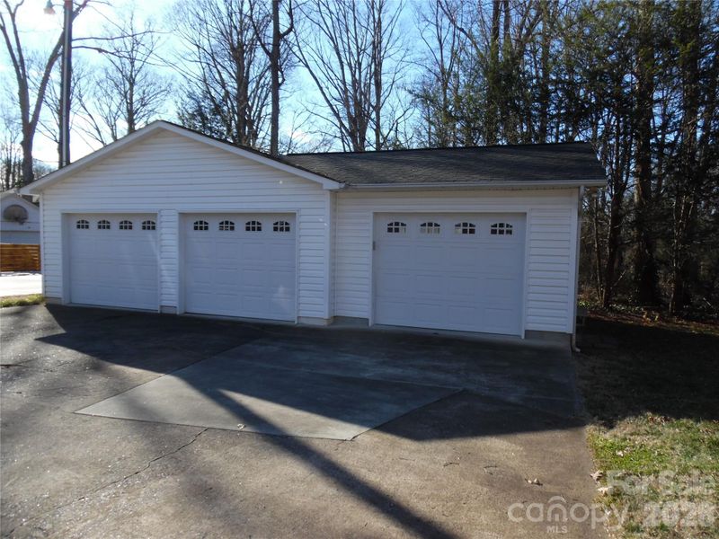 603 1st Avenue Pl NE, Conover, NC 28613