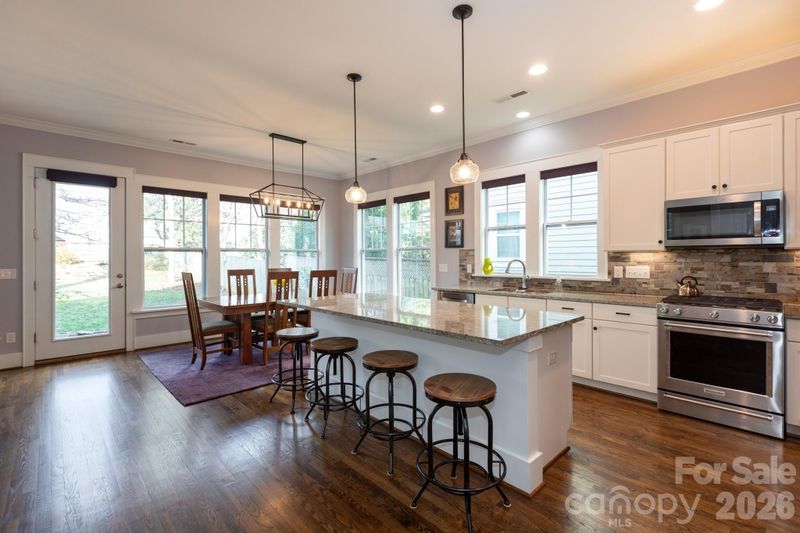 1127 Reece Rd, Charlotte, NC 28209