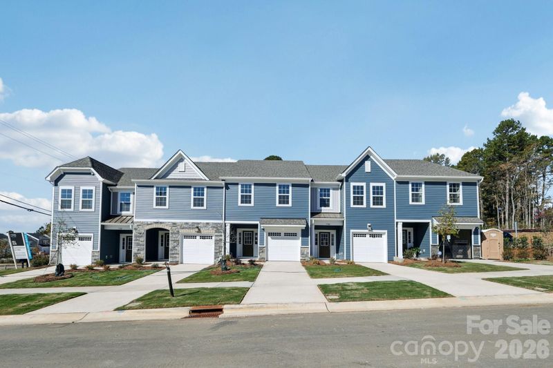 7643 Ethora Way, Charlotte, NC 28216