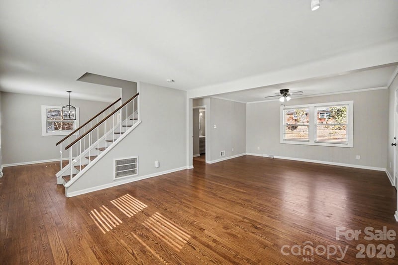 6626 Glenmoor Dr, Charlotte, NC 28214