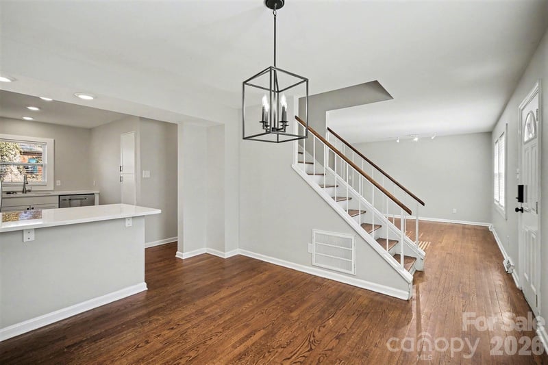 6626 Glenmoor Dr, Charlotte, NC 28214