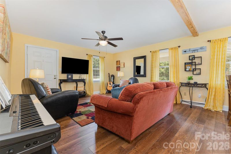2028 Rock Springs Cir, Denver, NC 28037