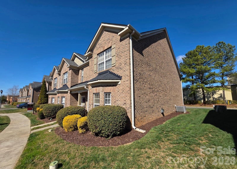 5670 Stafford Rd, Charlotte, NC 28215