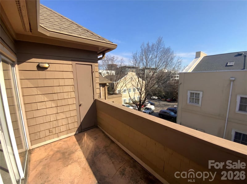 1101 E Morehead St #33, Charlotte, NC 28204