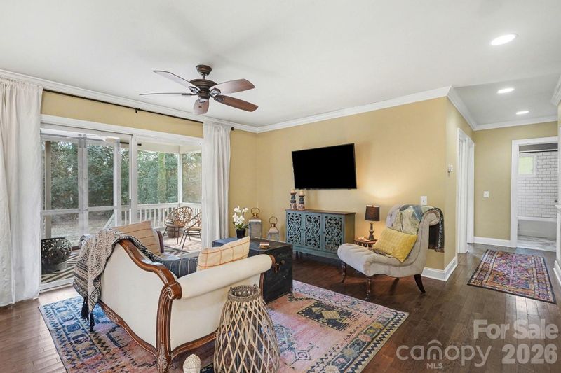 6410 Teague Ln, Charlotte, NC 28215