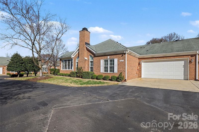 8327 Olde Troon Dr, Charlotte, NC 28277