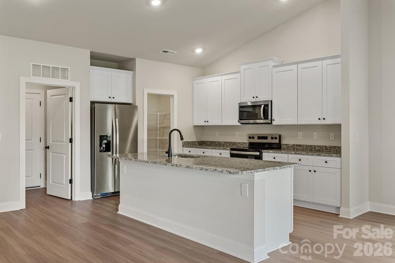 3629 Narrow Ln, Charlotte, NC 28215