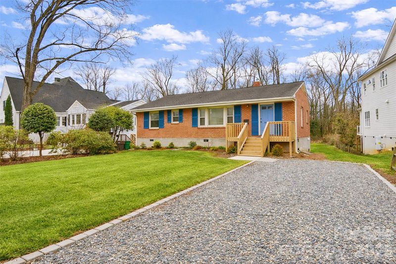 3012 Hanson Dr, Charlotte, NC 28207