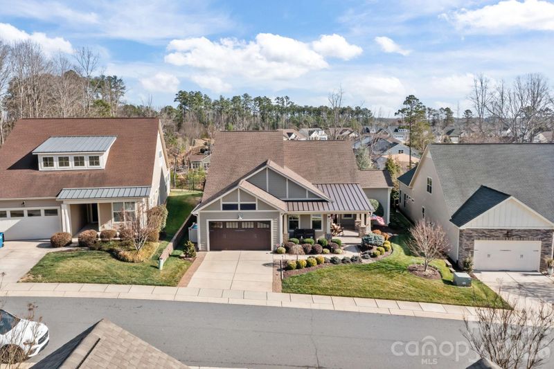 629 Tallulah Falls Dr, Denver, NC 28037