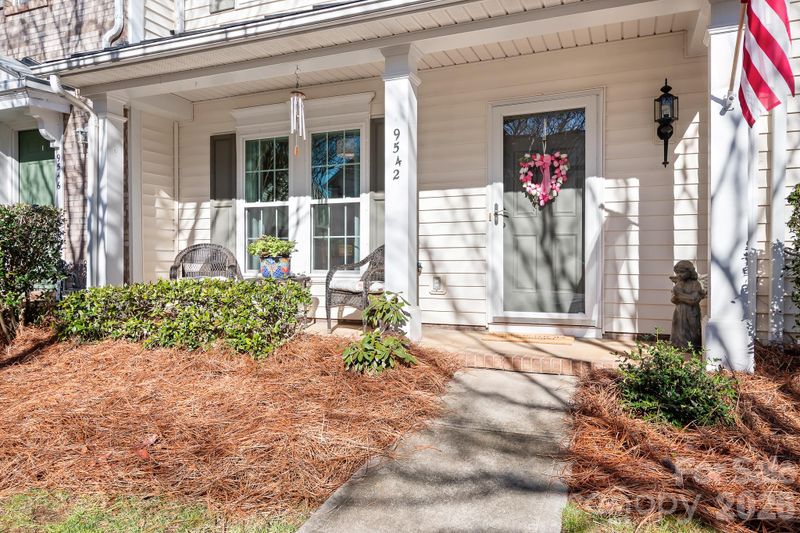 9542 Glenashley Dr, Cornelius, NC 28031