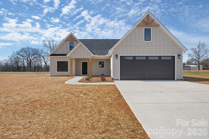 1586 Pleasant Grove Church Rd, Crouse, NC 28033