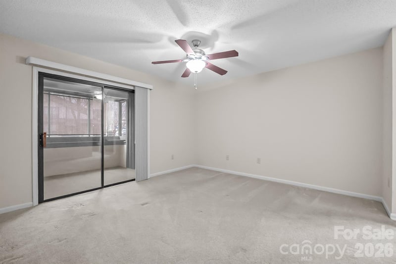7331 Winery Ln, Charlotte, NC 28227