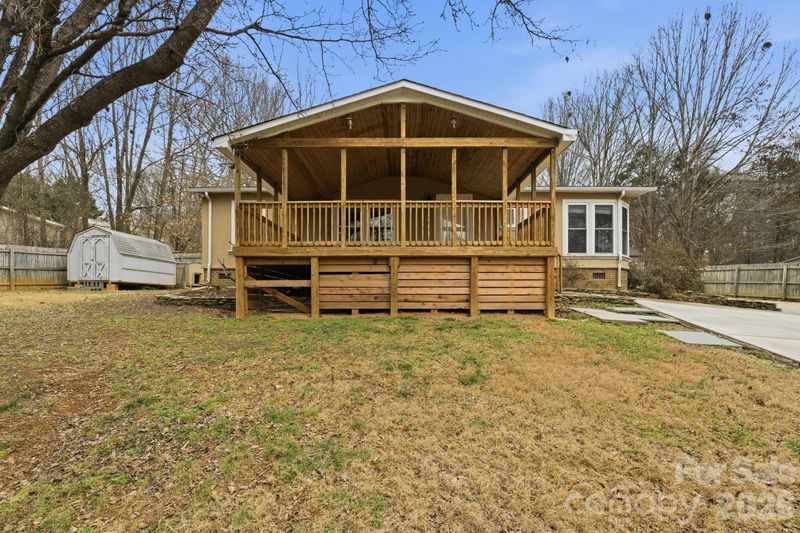 816 Joseph Antoon Cir, Stanley, NC 28164