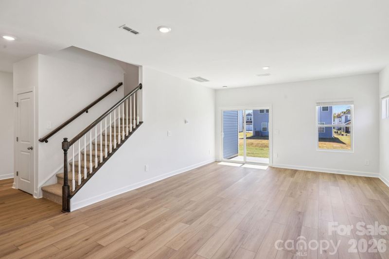 1419 Blue Jay St, Newton, NC 28658