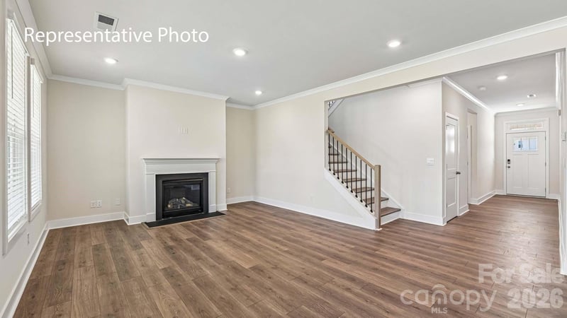 4225 Round Table Dr, Gastonia, NC 28056