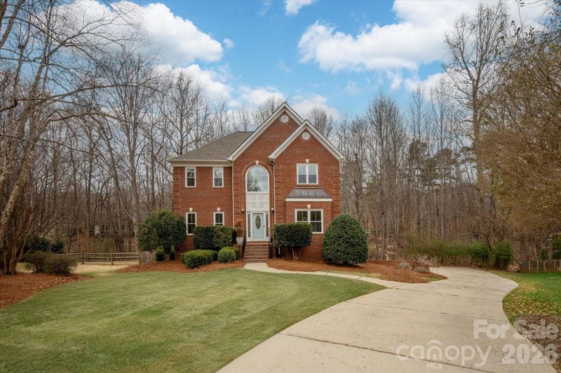 655 Powder Horn Ln, Indian Trail, NC 28079