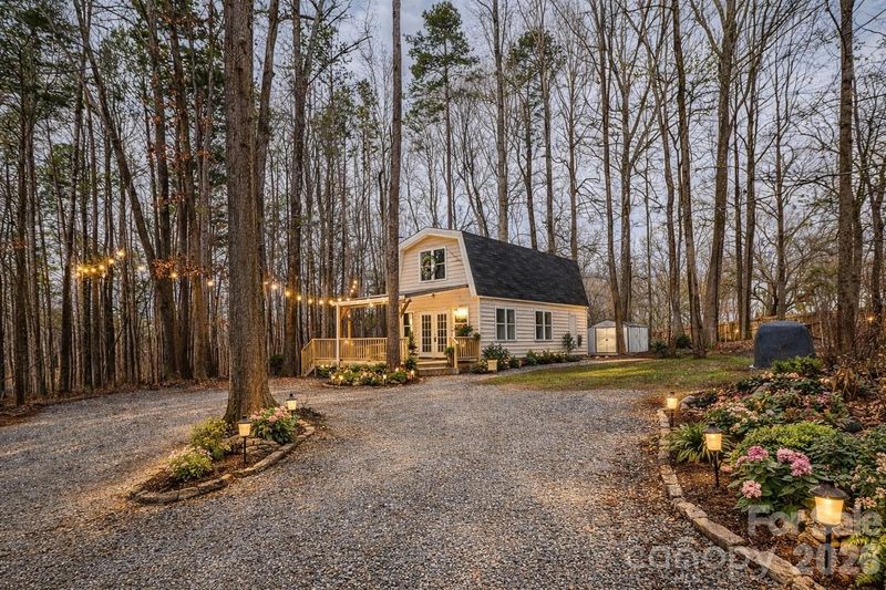 8591 Bartlett Rd, Mint Hill, NC 28227