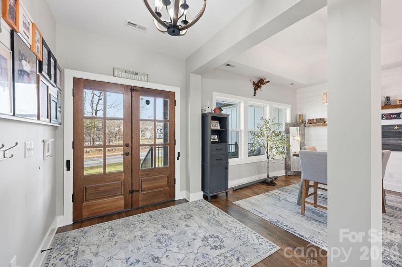 3207 Frazier Dr, Claremont, NC 28610
