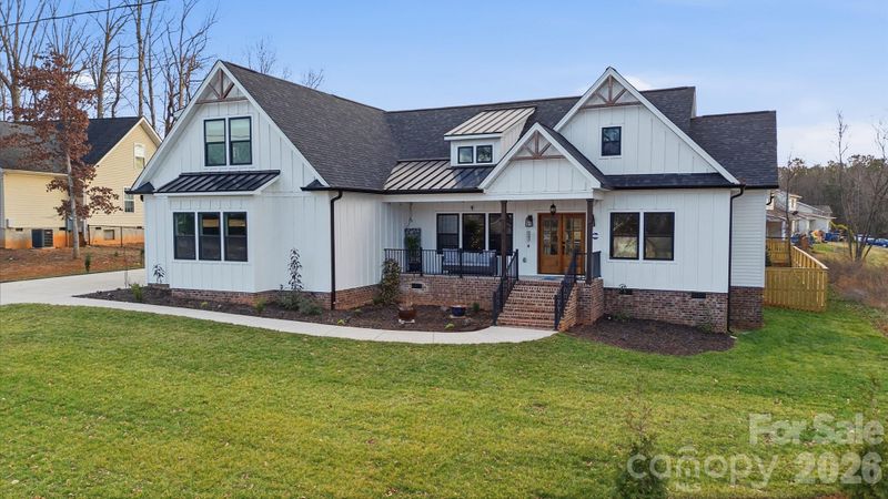 3207 Frazier Dr, Claremont, NC 28610