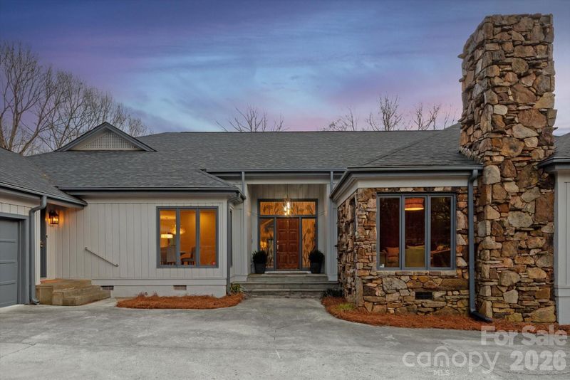 4310 Canoebrook Rd, Charlotte, NC 28210