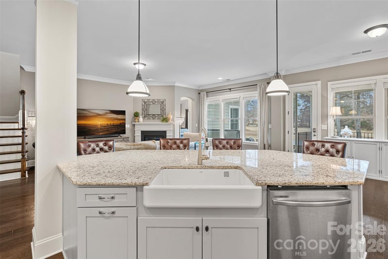 711 Mendenhall Ct, Fort Mill, SC 29715