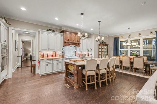 300 Old Hickory Ct, Fort Mill, SC 29715