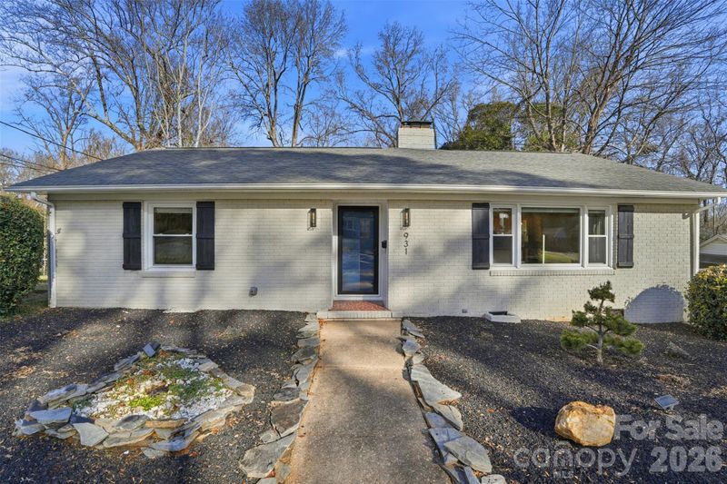 931 Hickory Nut St, Charlotte, NC 28205