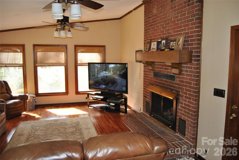 816 Avondale Rd, Gastonia, NC 28054
