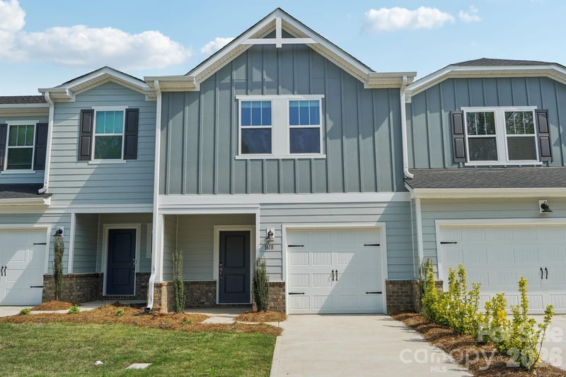 8116 Hidden Springs Trl, Charlotte, NC 28216