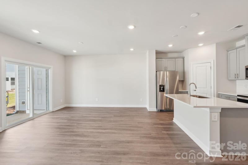 8116 Hidden Springs Trl, Charlotte, NC 28216