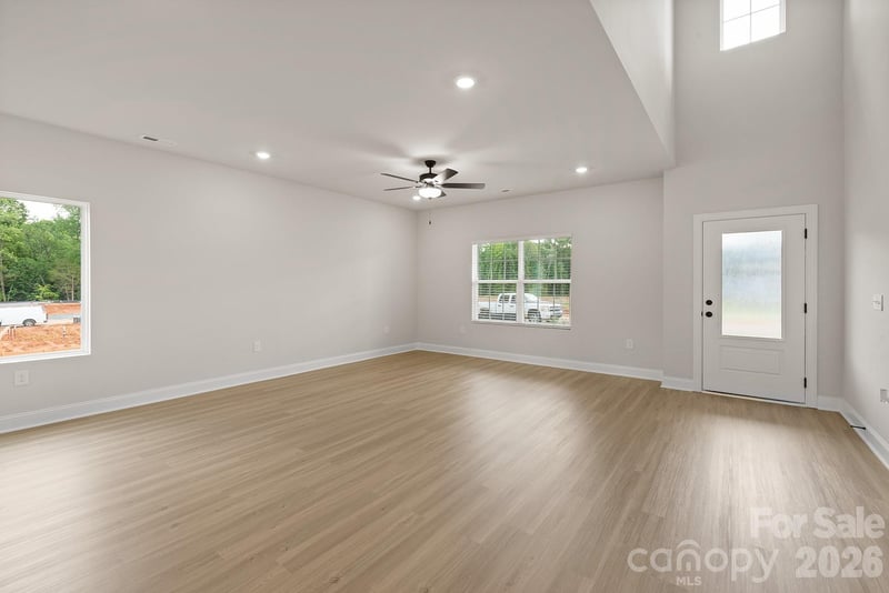 6710 Fairford Dr, Charlotte, NC 28215