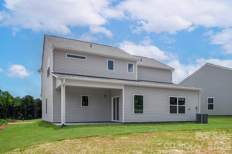 6710 Fairford Dr, Charlotte, NC 28215