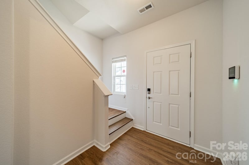 8315 Paw Valley Ln, Charlotte, NC 28214