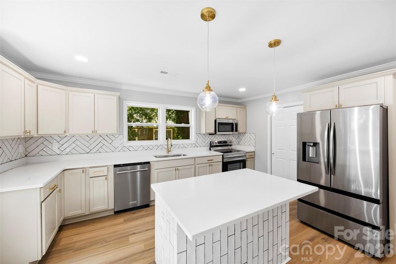 527 Bostian Ave, Kannapolis, NC 28083