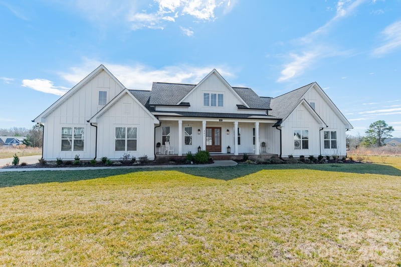 441 Edmunds Ln, Clover, SC 29710