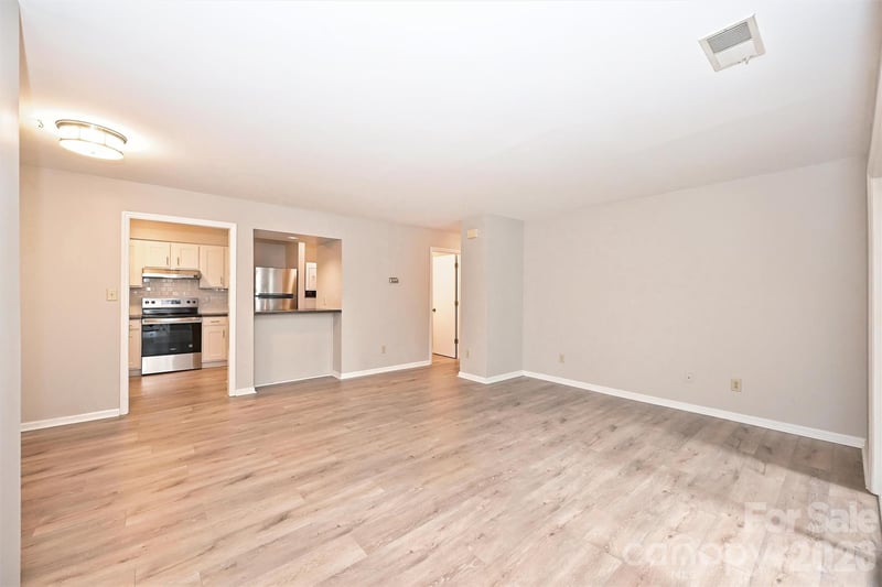 1031 Churchill Downs Ct #H, Charlotte, NC 28211