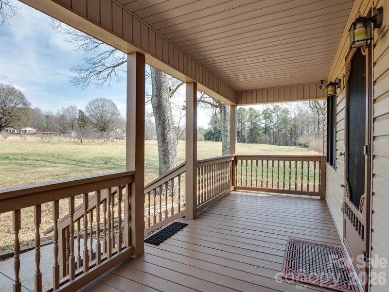 544 Hicks Creek Rd, Troutman, NC 28166