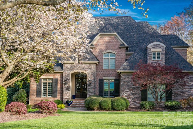 4628 Sierra View Dr, Denver, NC 28037