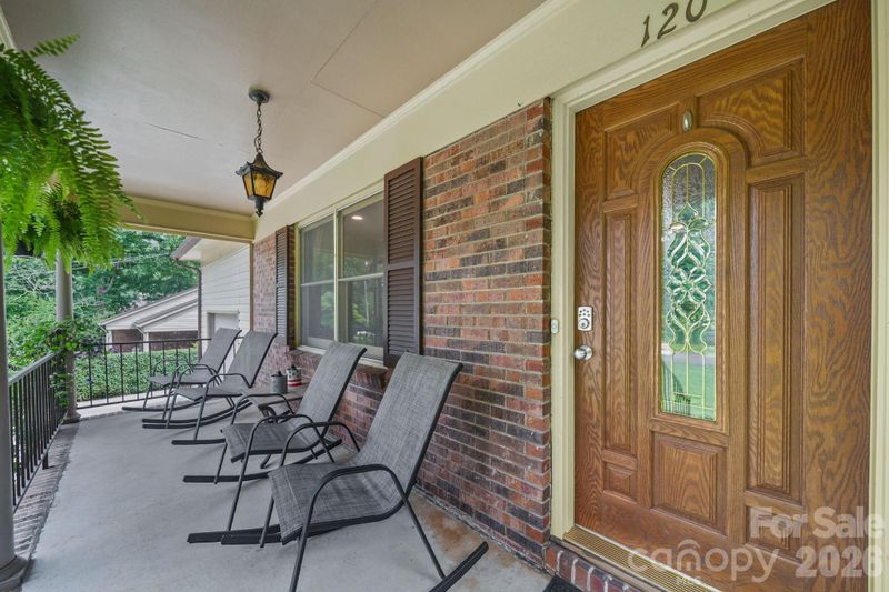 120 General Pemberton St, Stanley, NC 28164