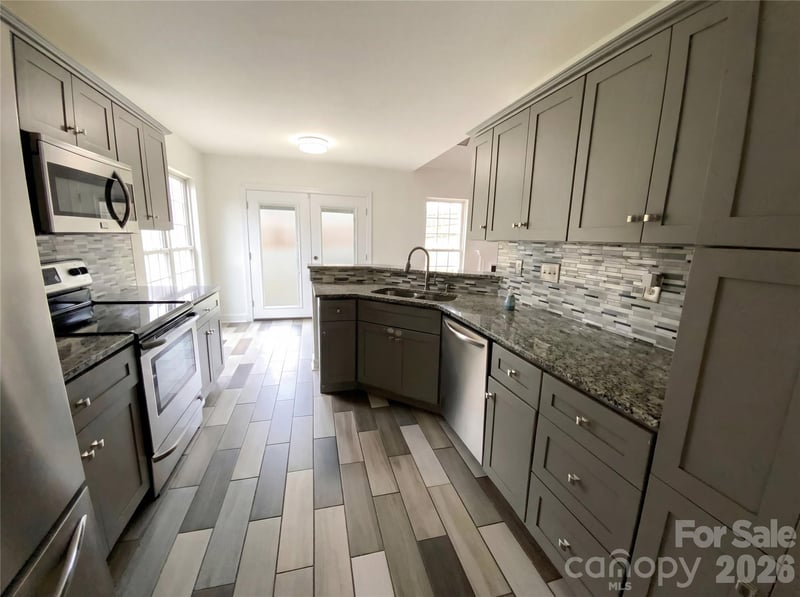 7508 Free Ct, Charlotte, NC 28216