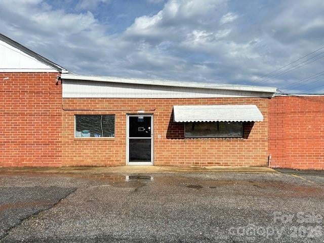 203 E 29th St, Kannapolis, NC 28083
