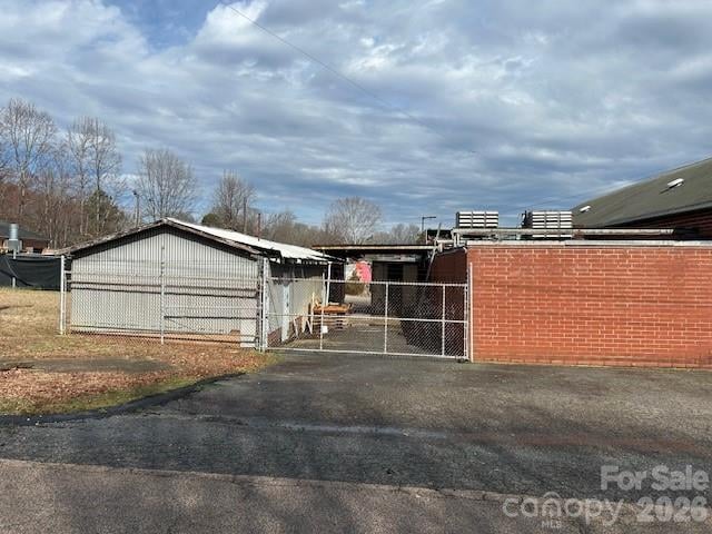 203 E 29th St, Kannapolis, NC 28083