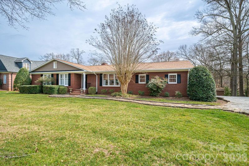 872 Armstrong Rd, Belmont, NC 28012