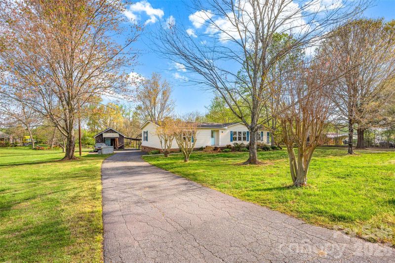 5708 Harwell Rd, Catawba, NC 28609