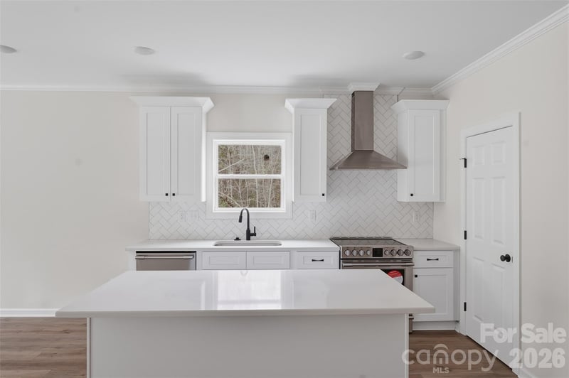 1555 Riverview Cir, Fort Lawn, SC 29714